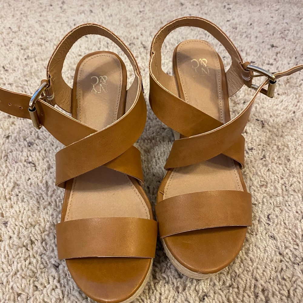 Worn once! Brown wedge!